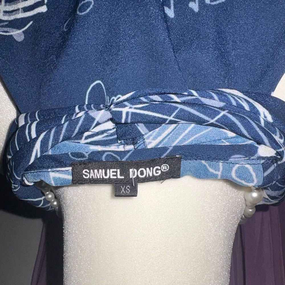 Samuel Dong Blue and White Patterned Top - Picture 2 of 3